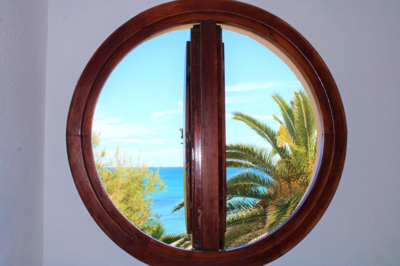 Bungalo En Primera Linea De La Playa 坎佩略 外观 照片