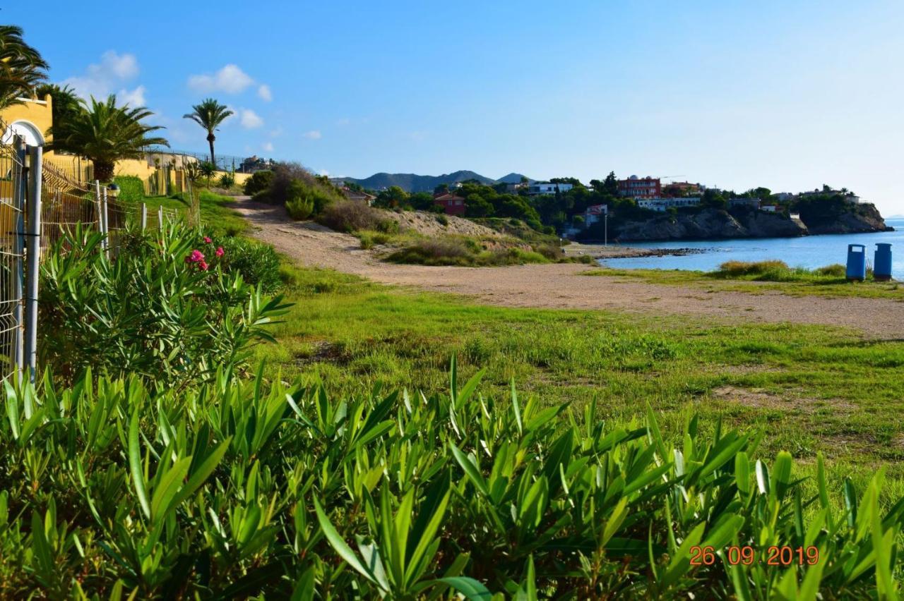 Bungalo En Primera Linea De La Playa 坎佩略 外观 照片
